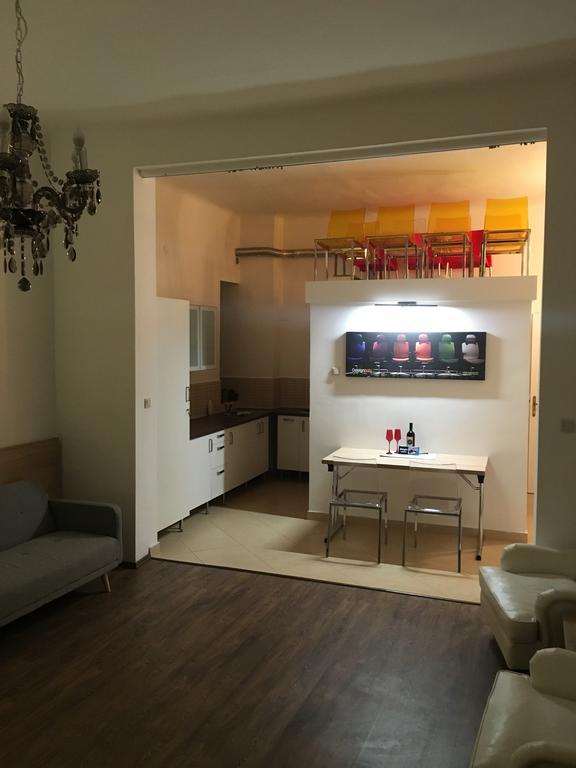 Designholz Studio Apartman Hotel Győr Kültér fotó