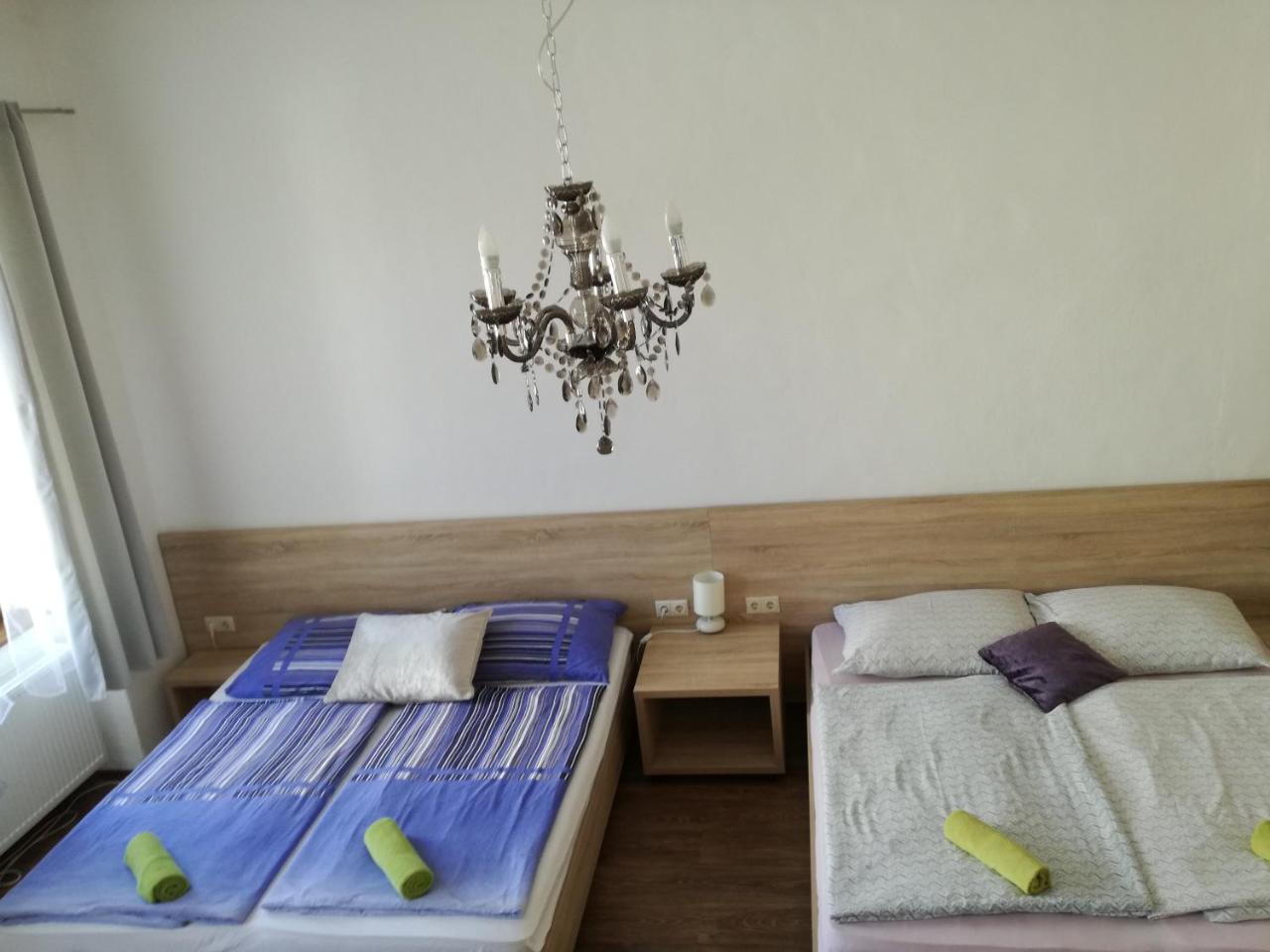 Designholz Studio Apartman Hotel Győr Kültér fotó